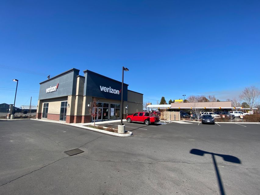 2036 NW Canal Blvd, Redmond, OR 97756